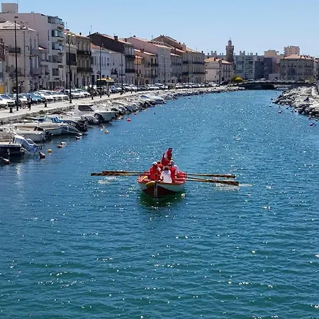 Le Duplex Du Mole * Sete
